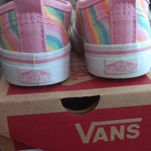 Vans Kids Rainbow Stripe Sneakers Toddler 5 1/2 NWT - Picture 5 of 7